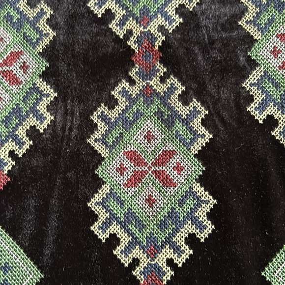 Pyramid Collection size 2X Embroidered Black Stretch Velvet 3/4 Bell Sleeve top - Picture 2 of 5